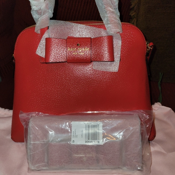 Small Kate Spade - Picture 3 of 5